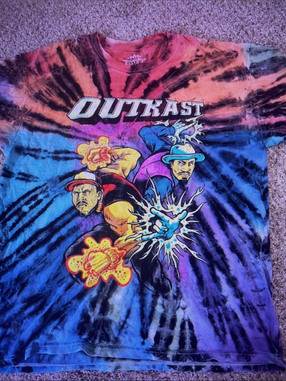 OutKast Tie-Dye Short Sleeve Graphic Tee - Multicolor